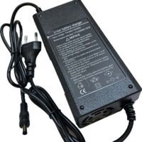 Alimentator Trotinete Electrice